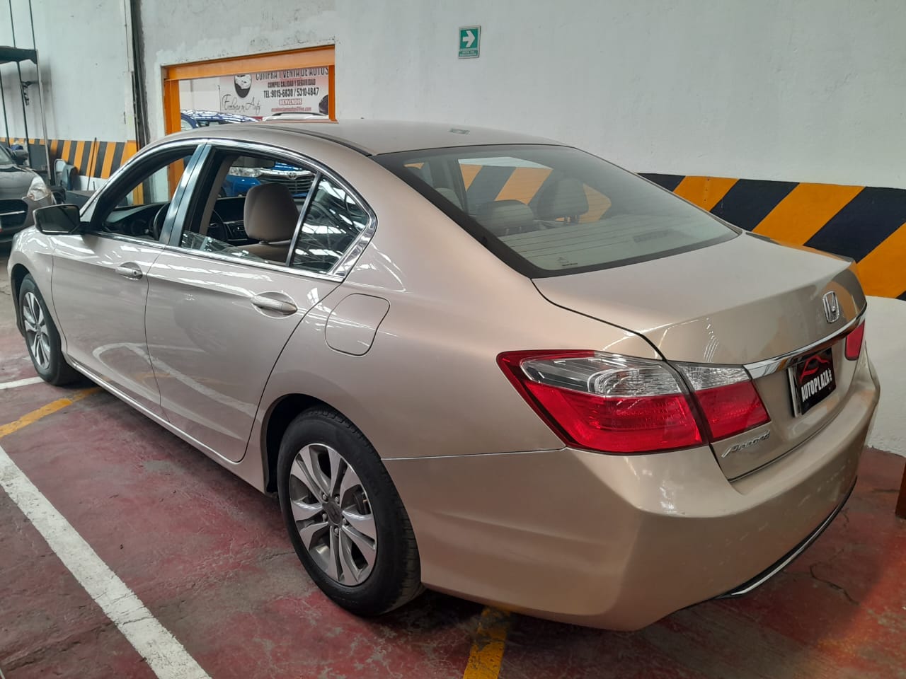 Honda Accord 2014 At
